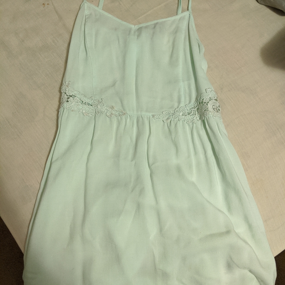 3/$10 H&M Relaxed Fit Embroidered Dress - Mint, 2
